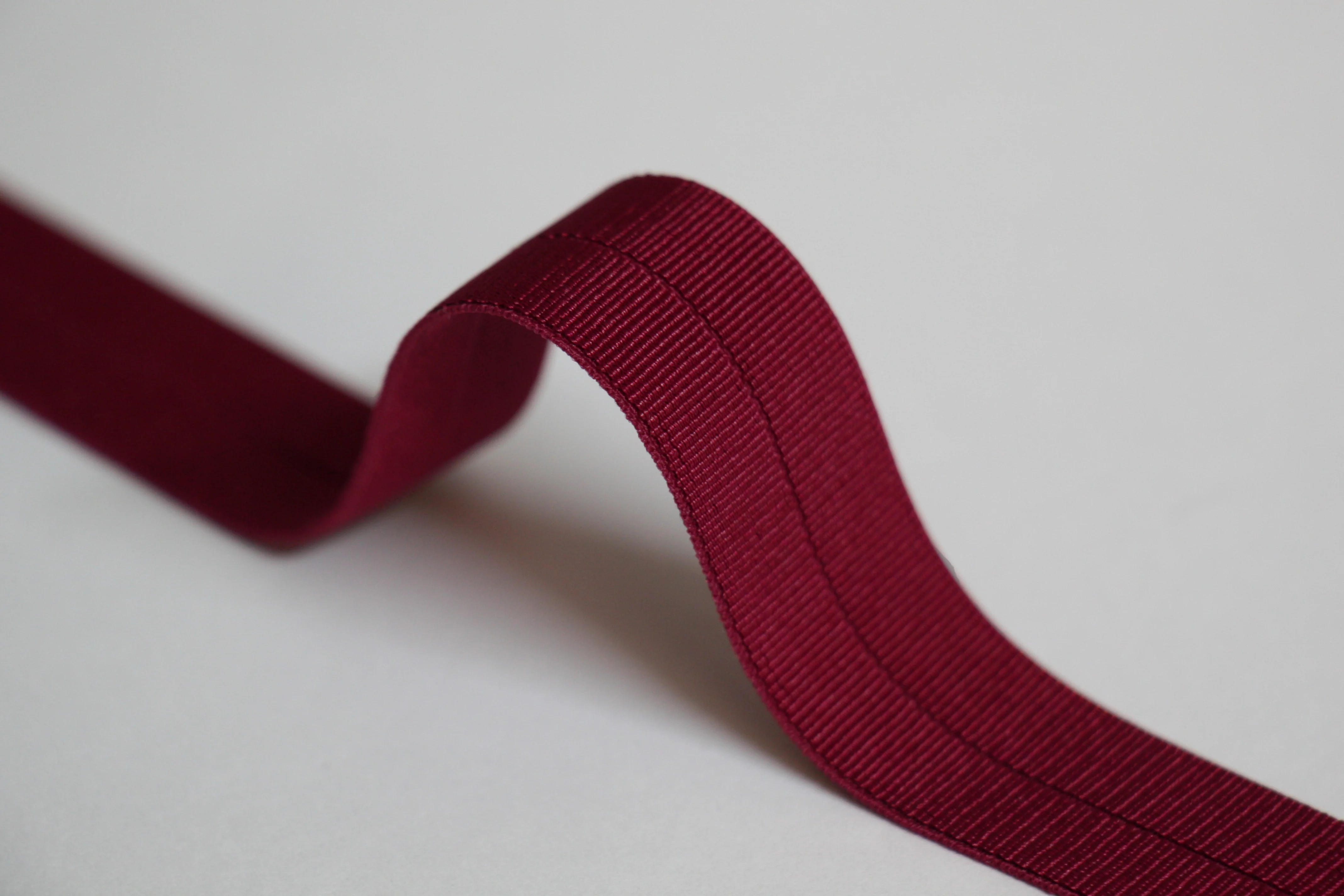 18mm Stretch Fold-Over Binding - Wine Red
