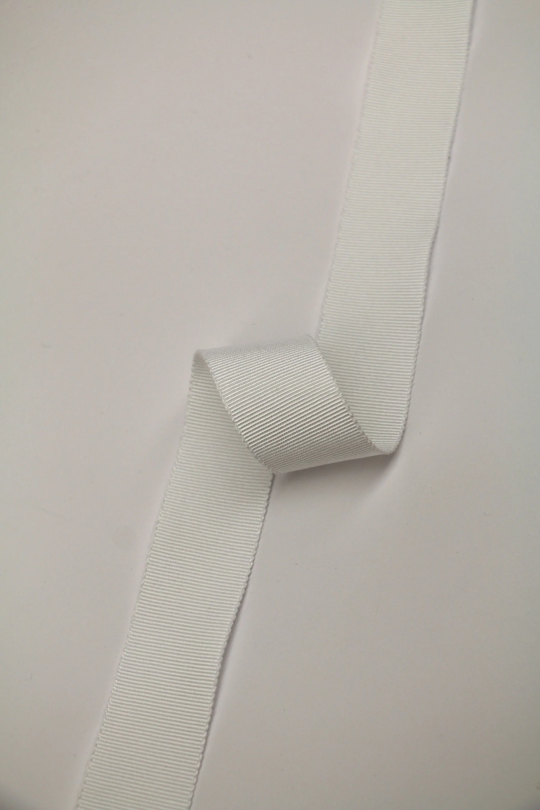 25mm Grosgrain Ribbon - White - Image 2