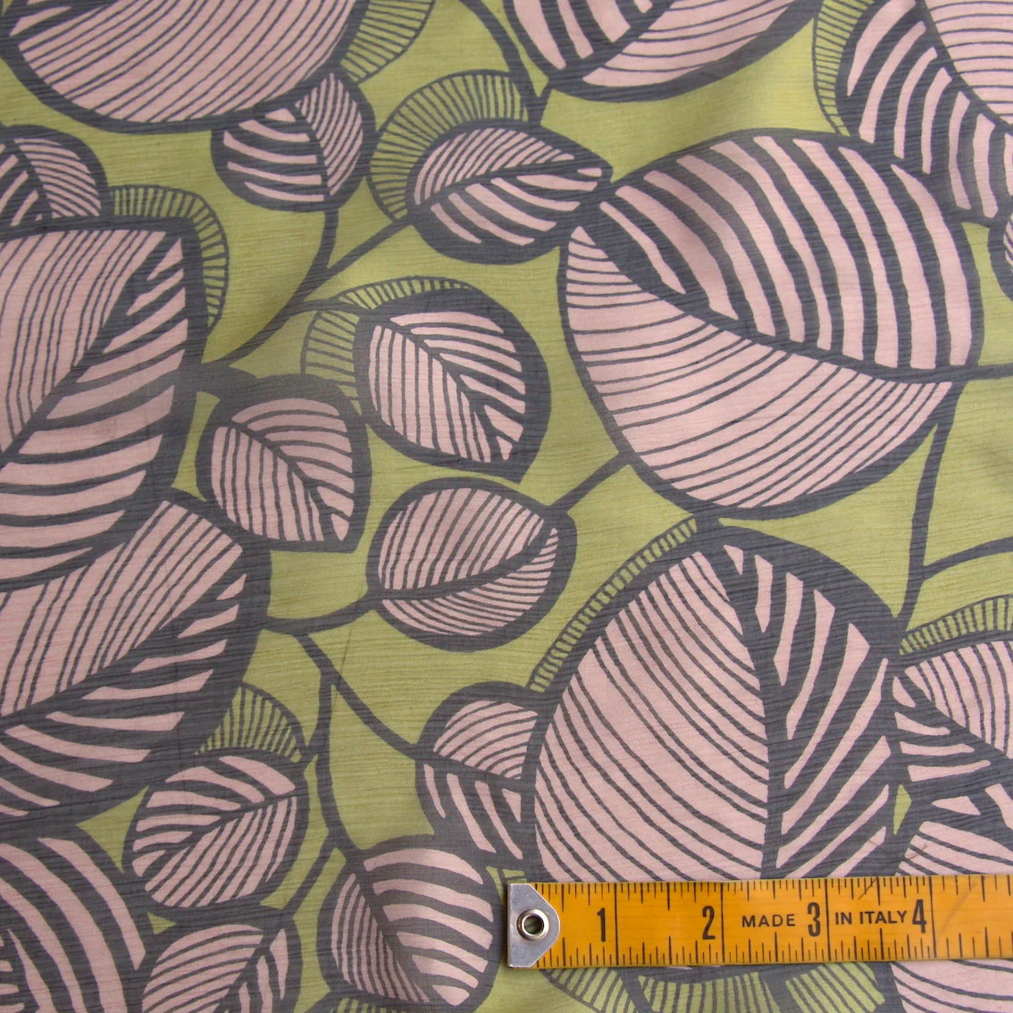 Acido Rosa Crinkle Chiffon - Image 3