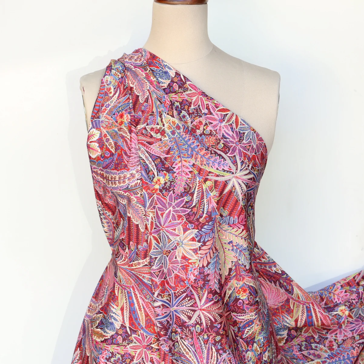 Adelphi Voyage Red Liberty Tana Lawn™ - Image 5