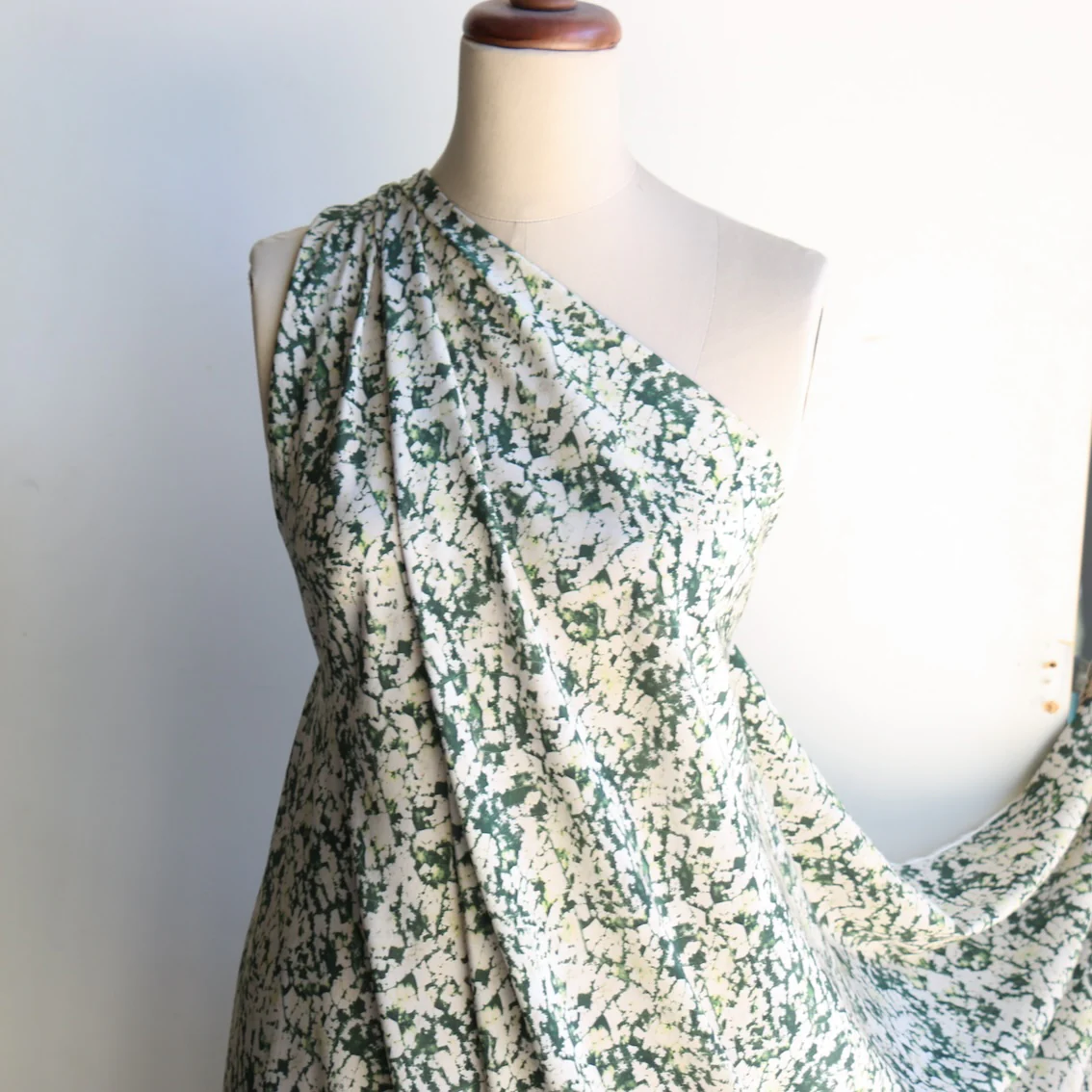 Aerea Verde Silk Crepe De Chine - Image 4