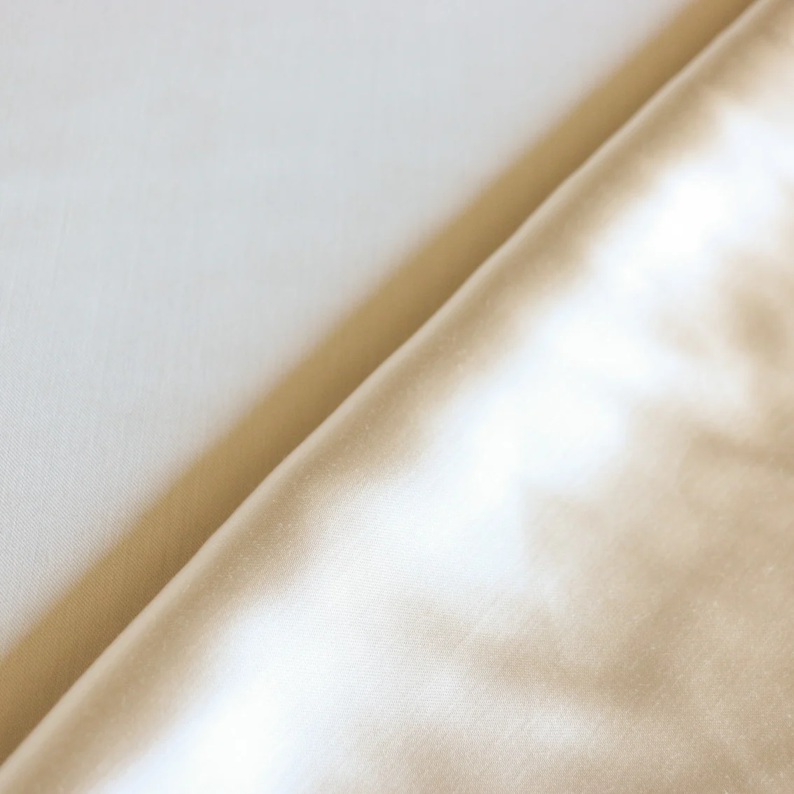 Agate Ecru Satin Backed - Image 2
