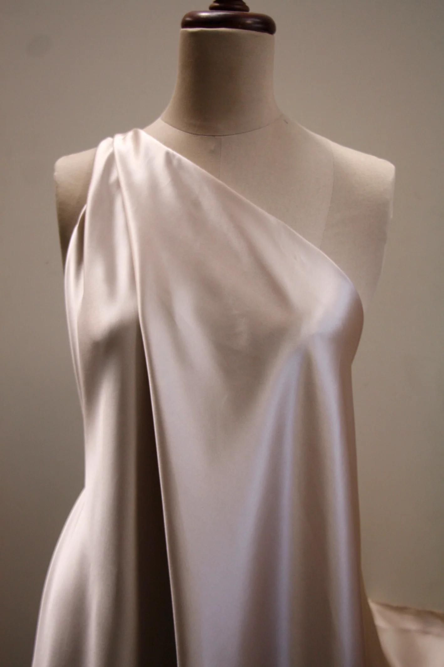 Almond Silk Satin 22mm - Image 3