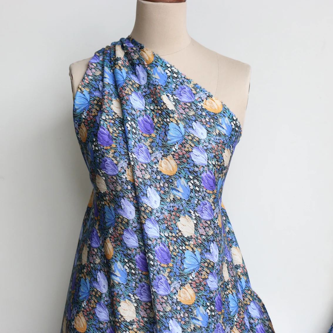 Amalia Tulip - Liberty Sycamore Linen - Image 5