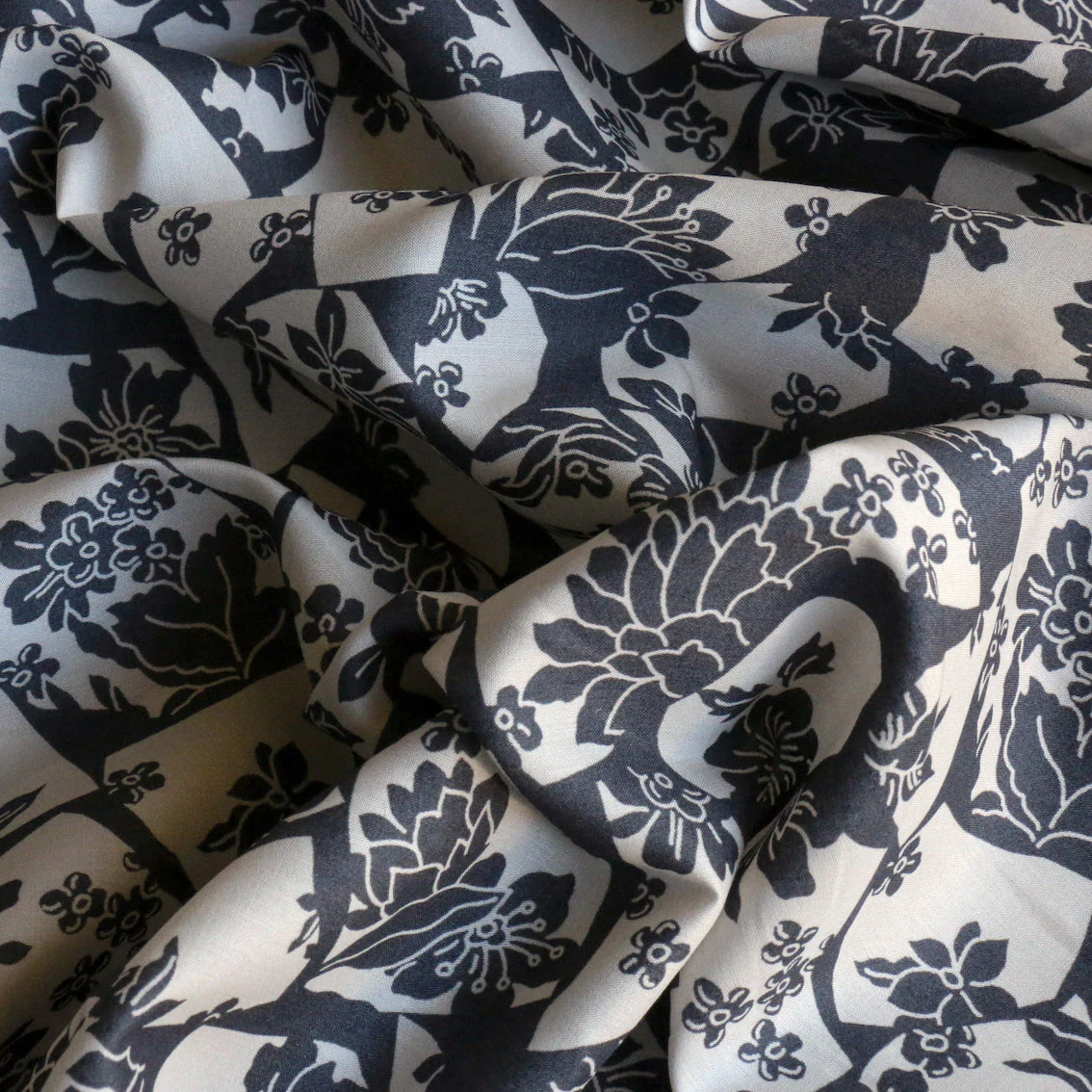 Ancient Chalk/Black - Liberty Tana Lawn™ - Image 2
