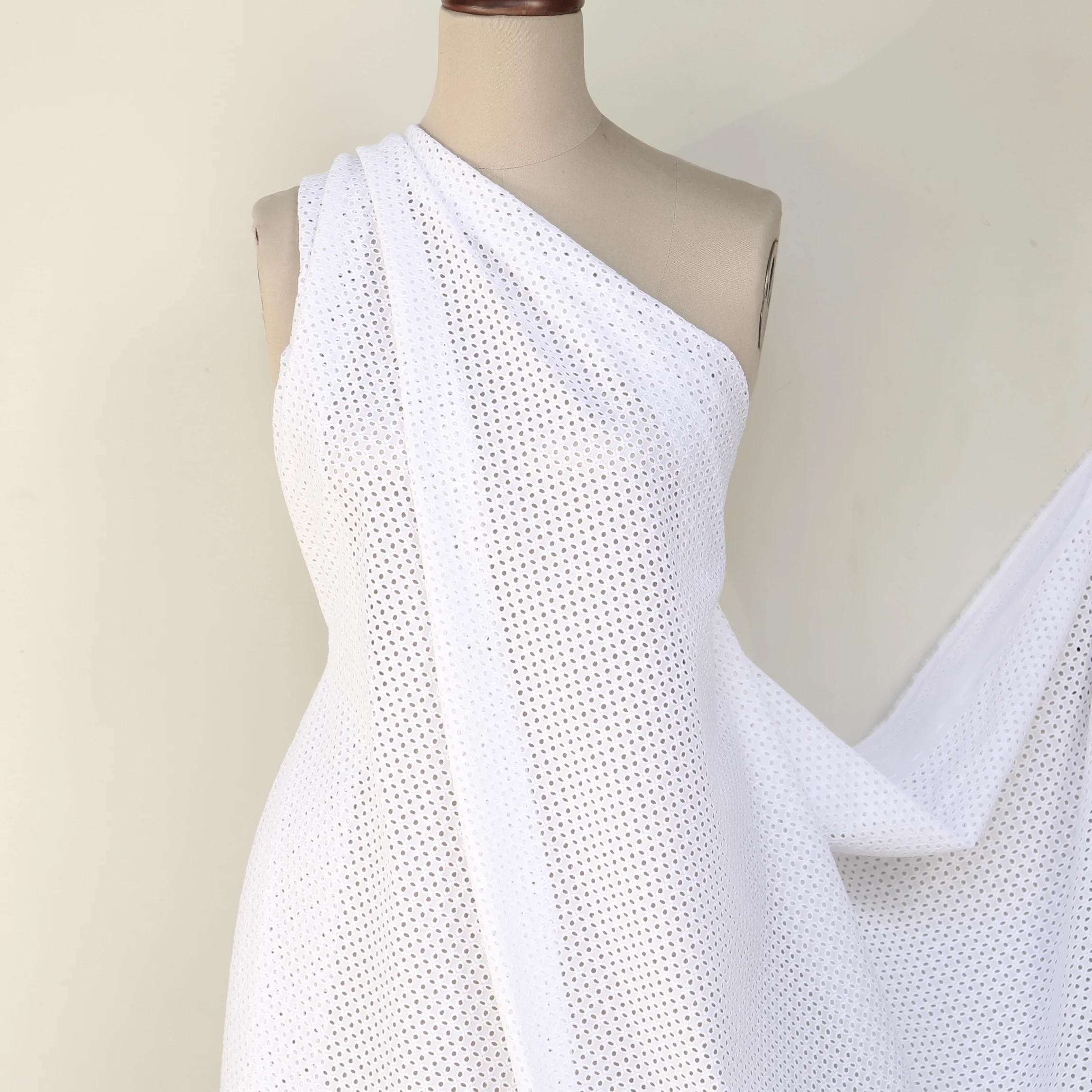 Anglaise Dobby White - Image 5