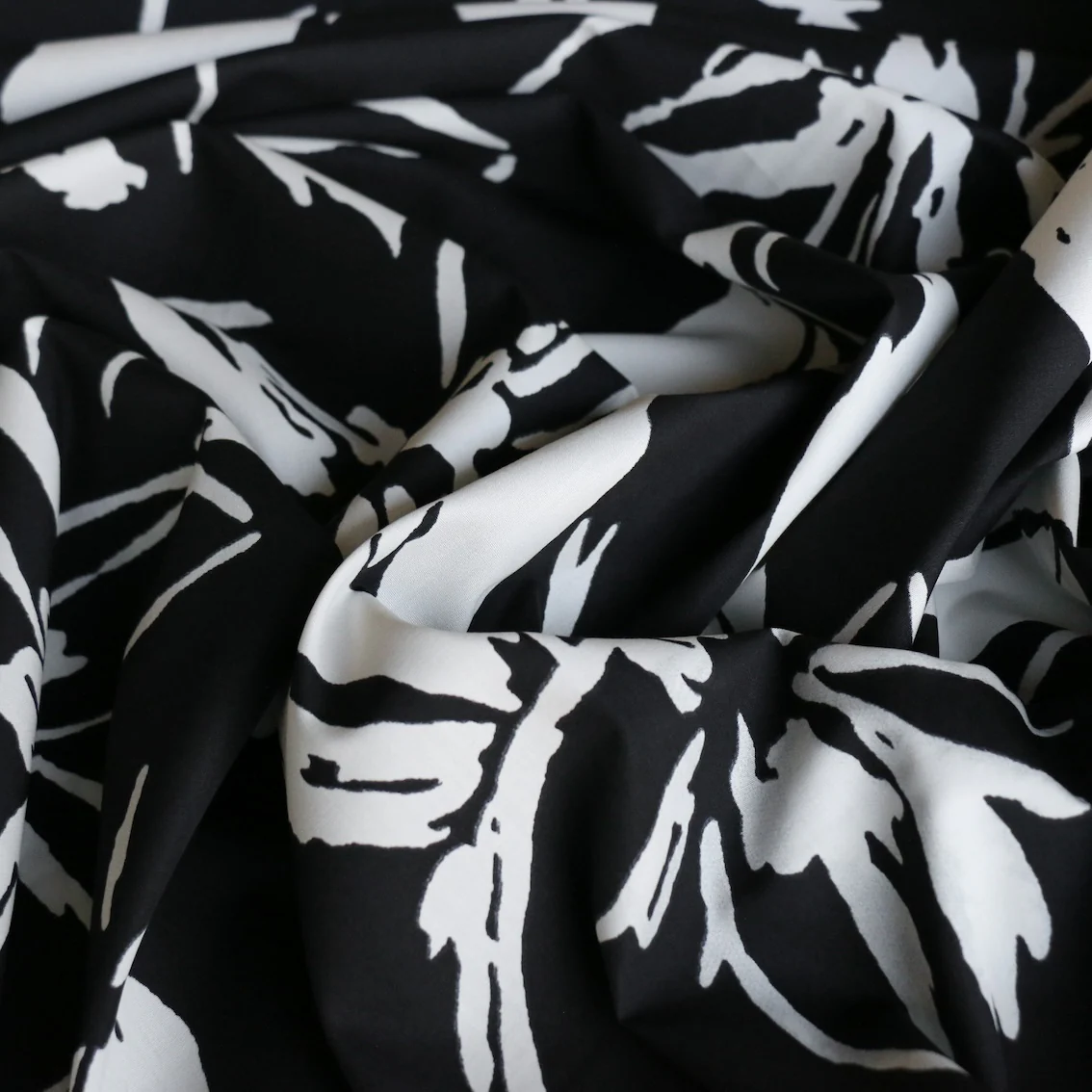 Annecy Nero Poplin - Image 3