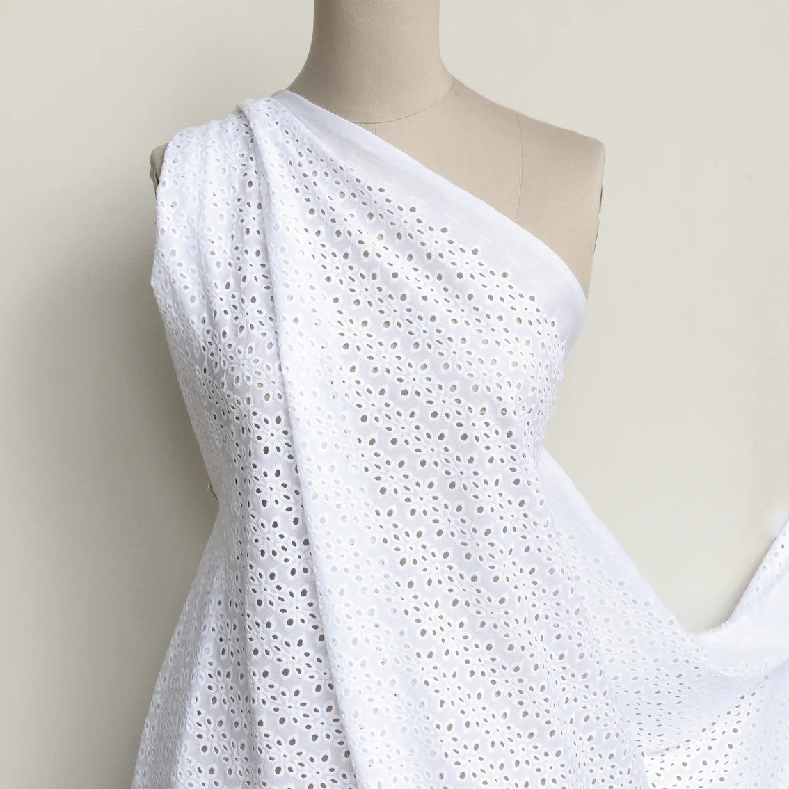 Annecy White - Broderie Anglaise - Image 3