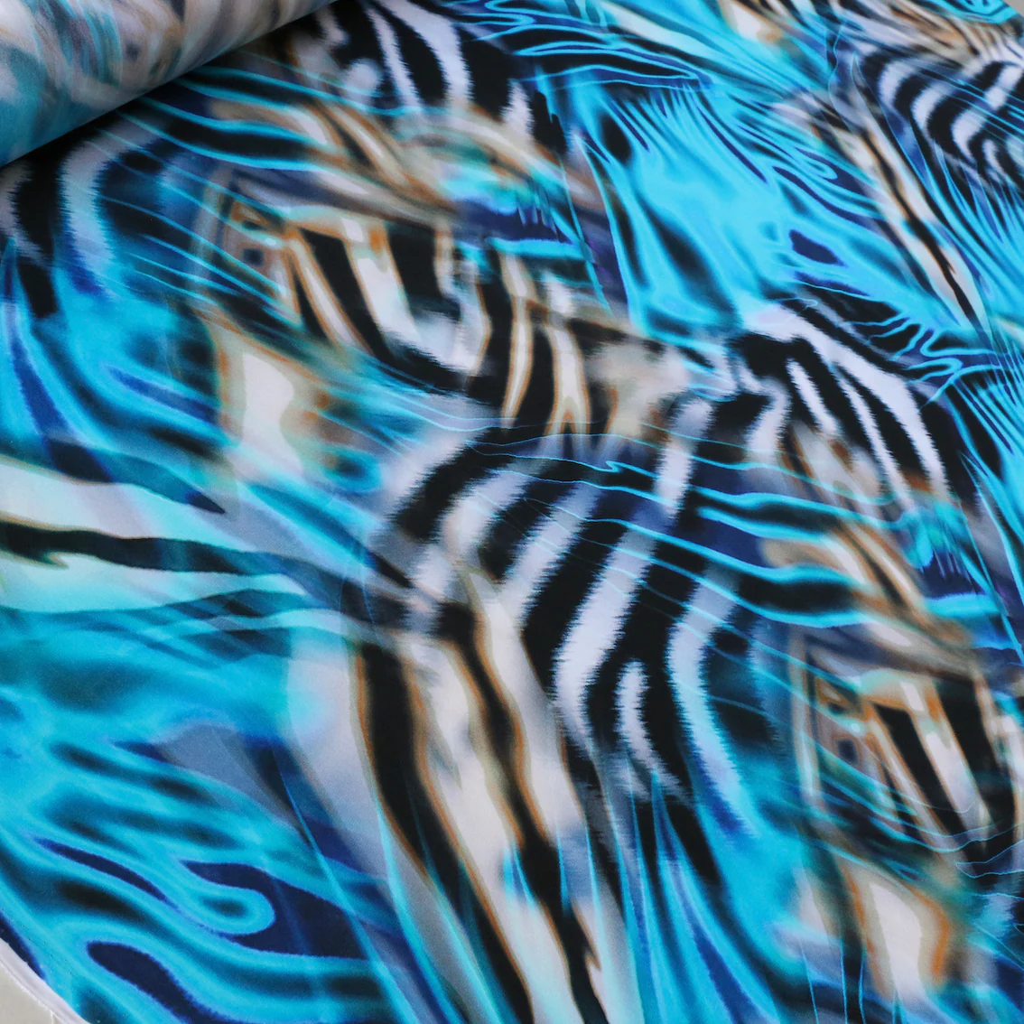 Aqua Bahama Silk CDC - Image 3
