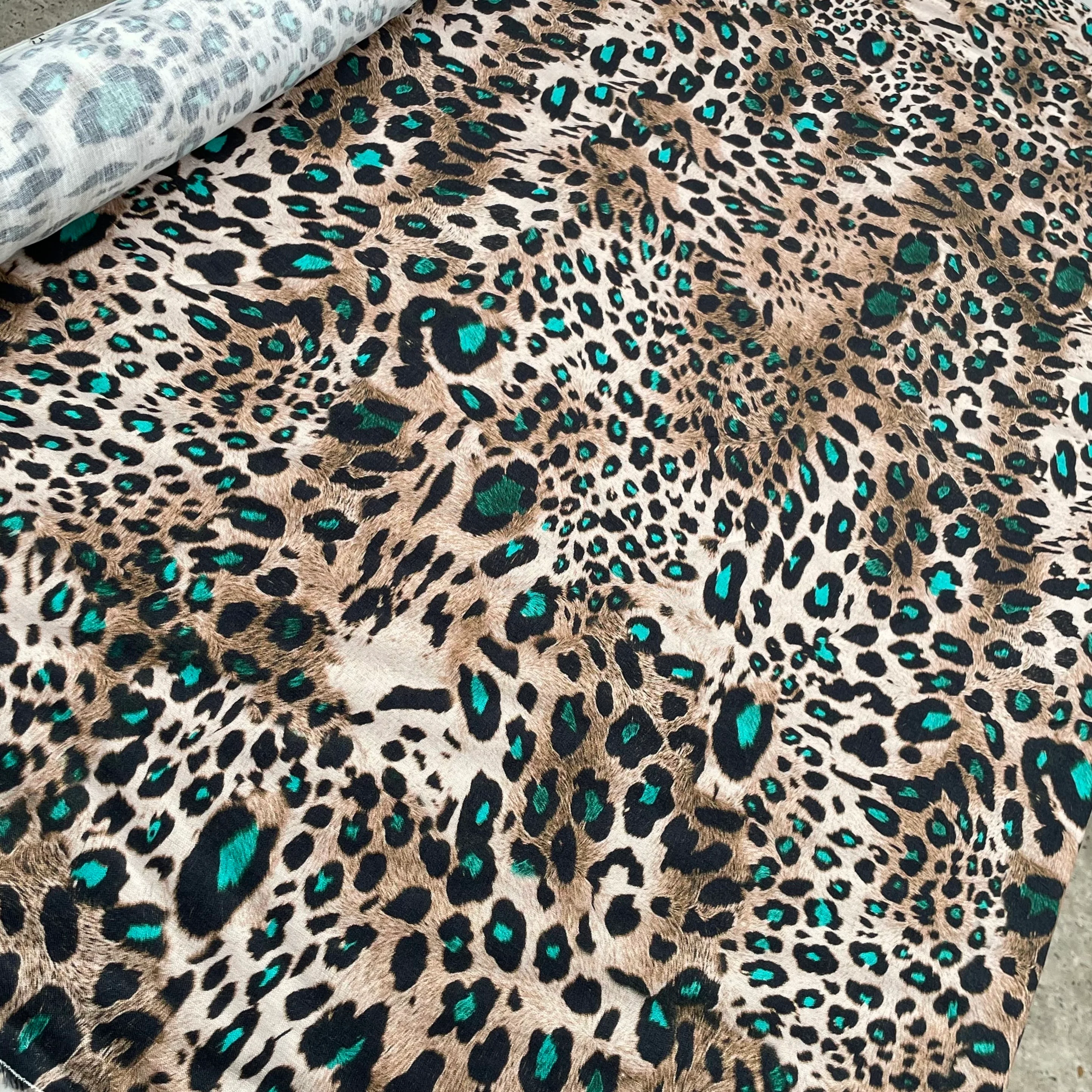 Aqua Cat Printed Linen - Image 4