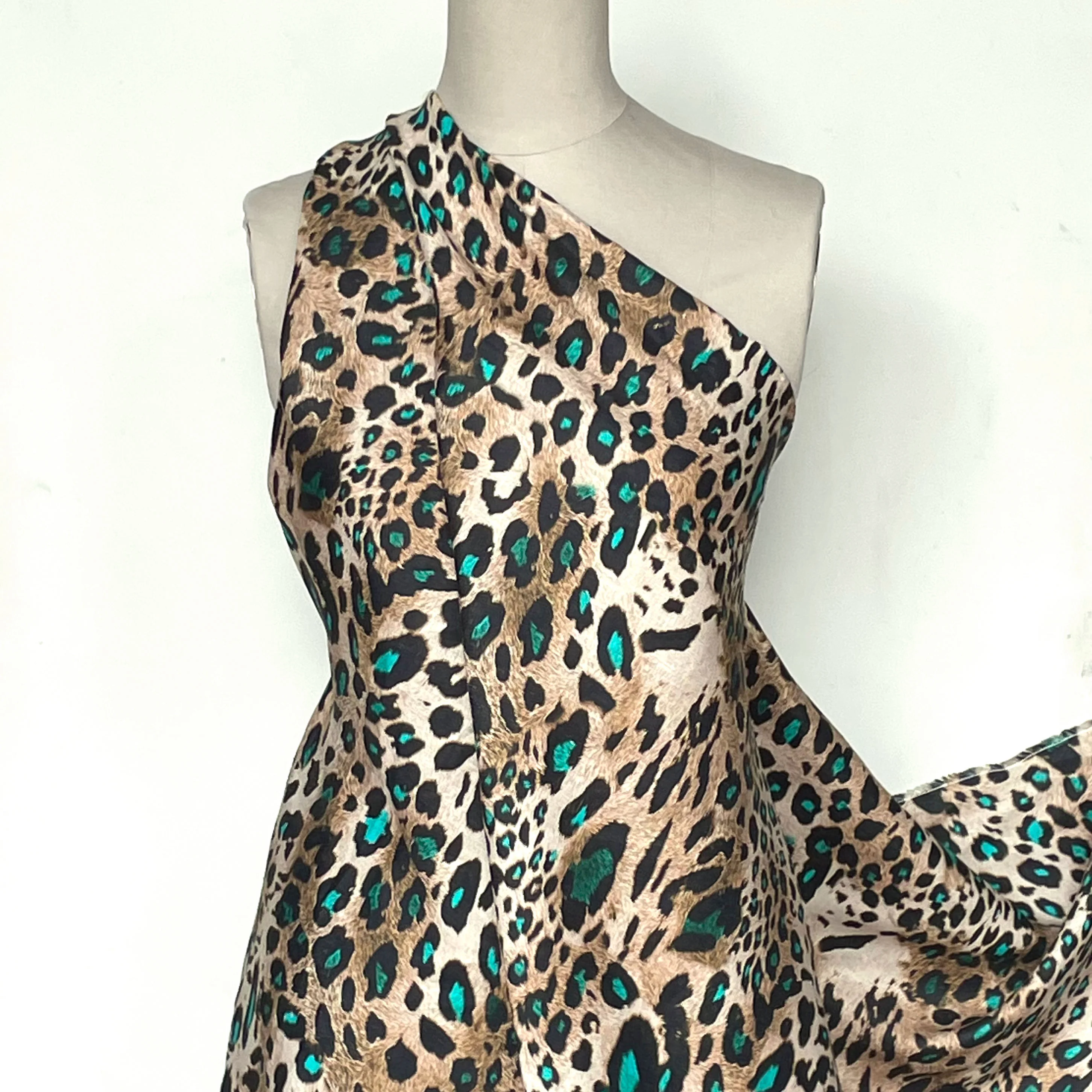 Aqua Cat Printed Linen - Image 6