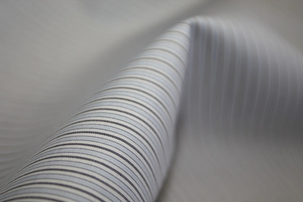 Aqua D'Vino - Shirting - Image 3