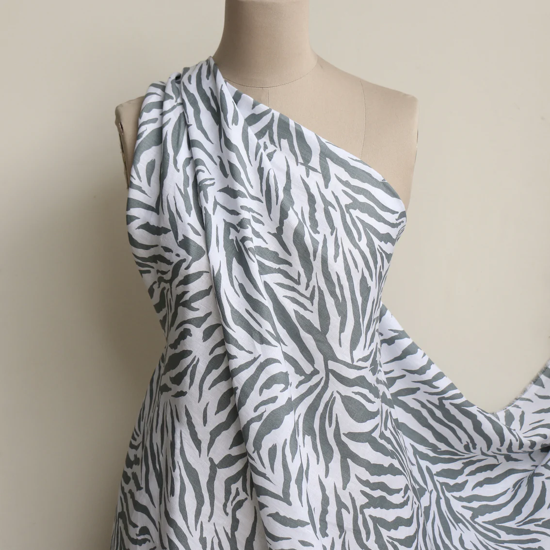 Arctic Stripe Printed Linen - Image 5