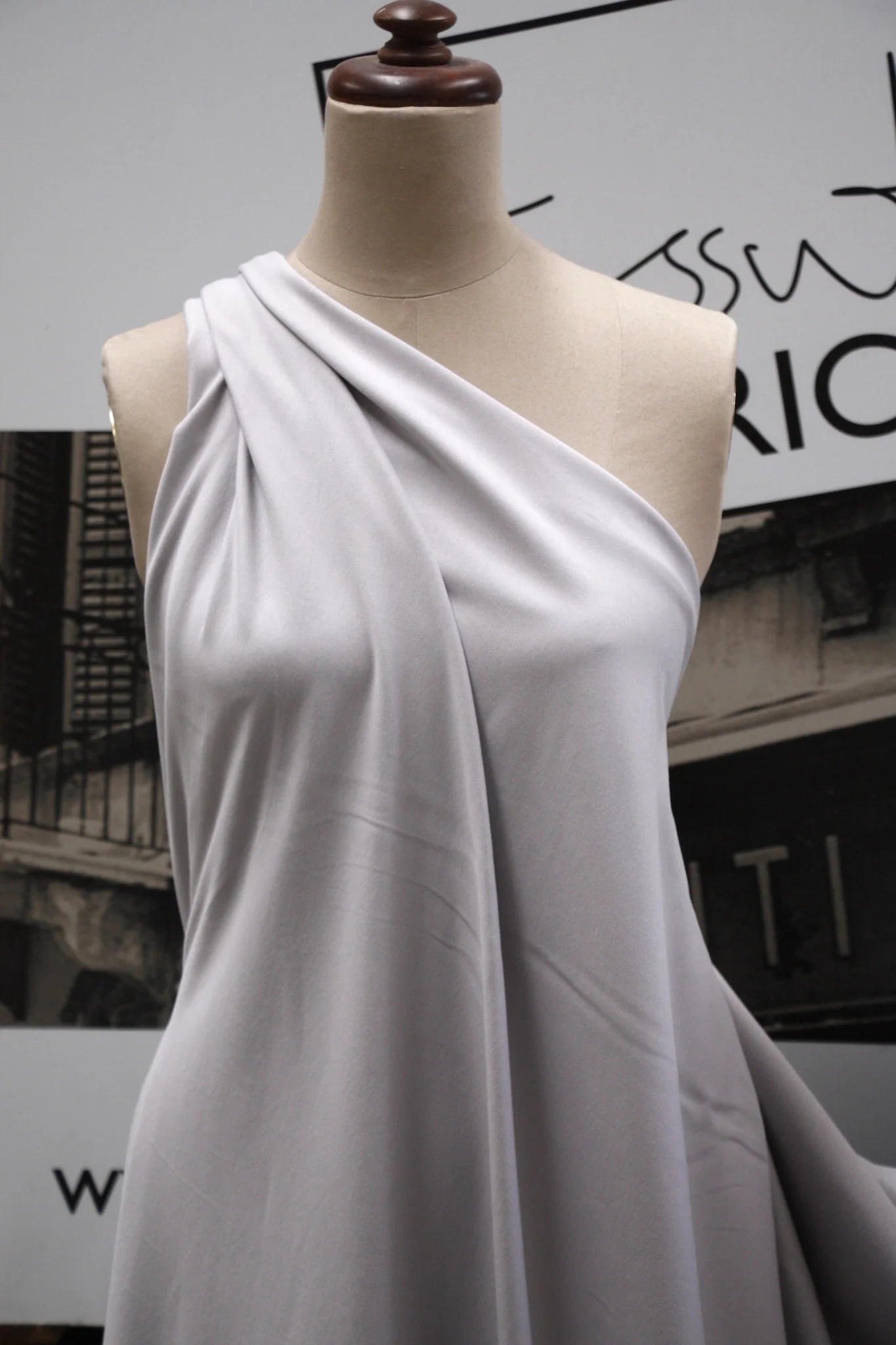 Ash Stretch - Image 3