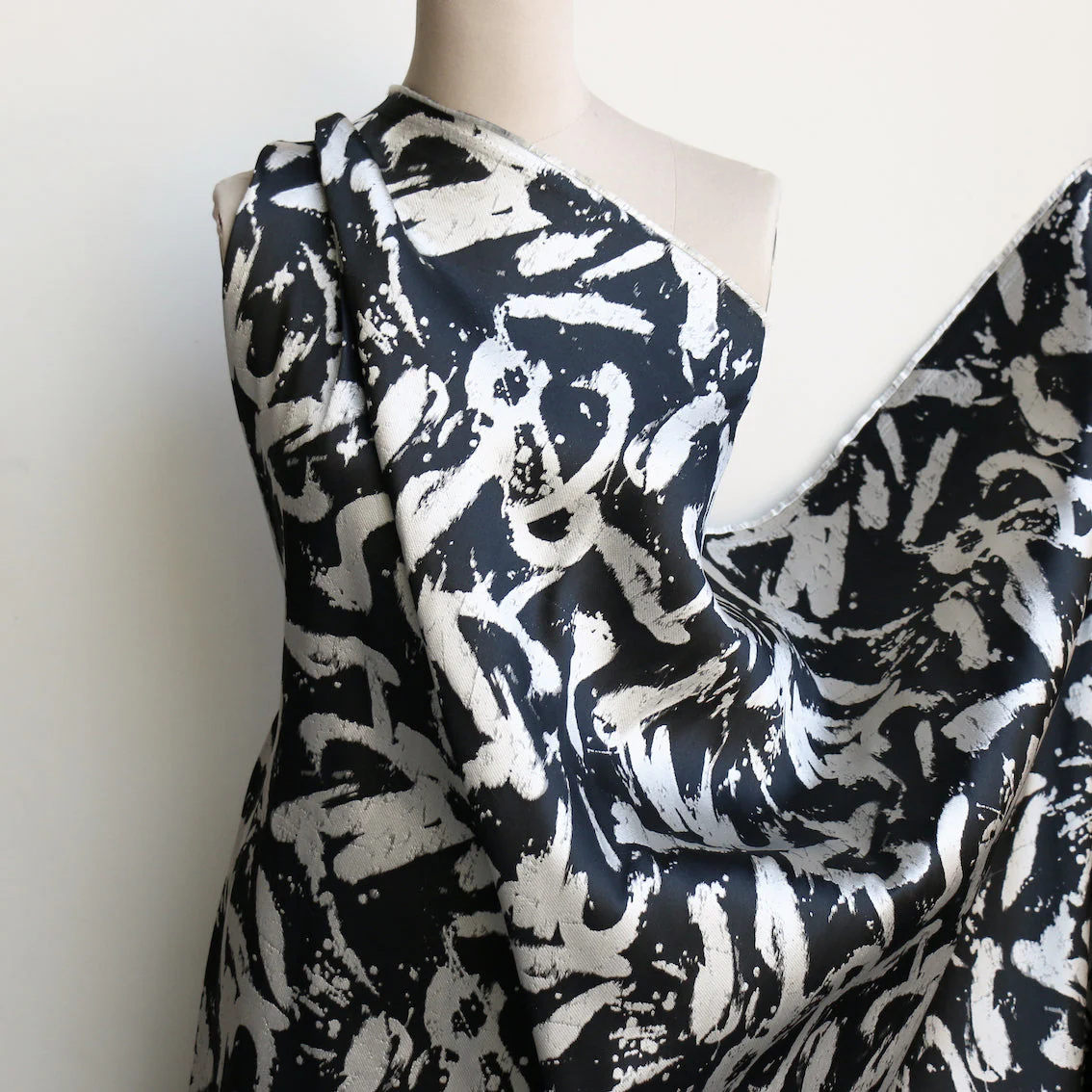 Astratto Nero Jacquard - Image 5