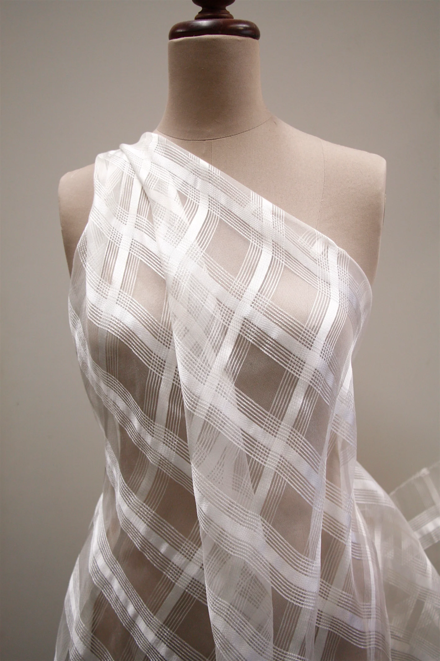 Barely There - Image 4