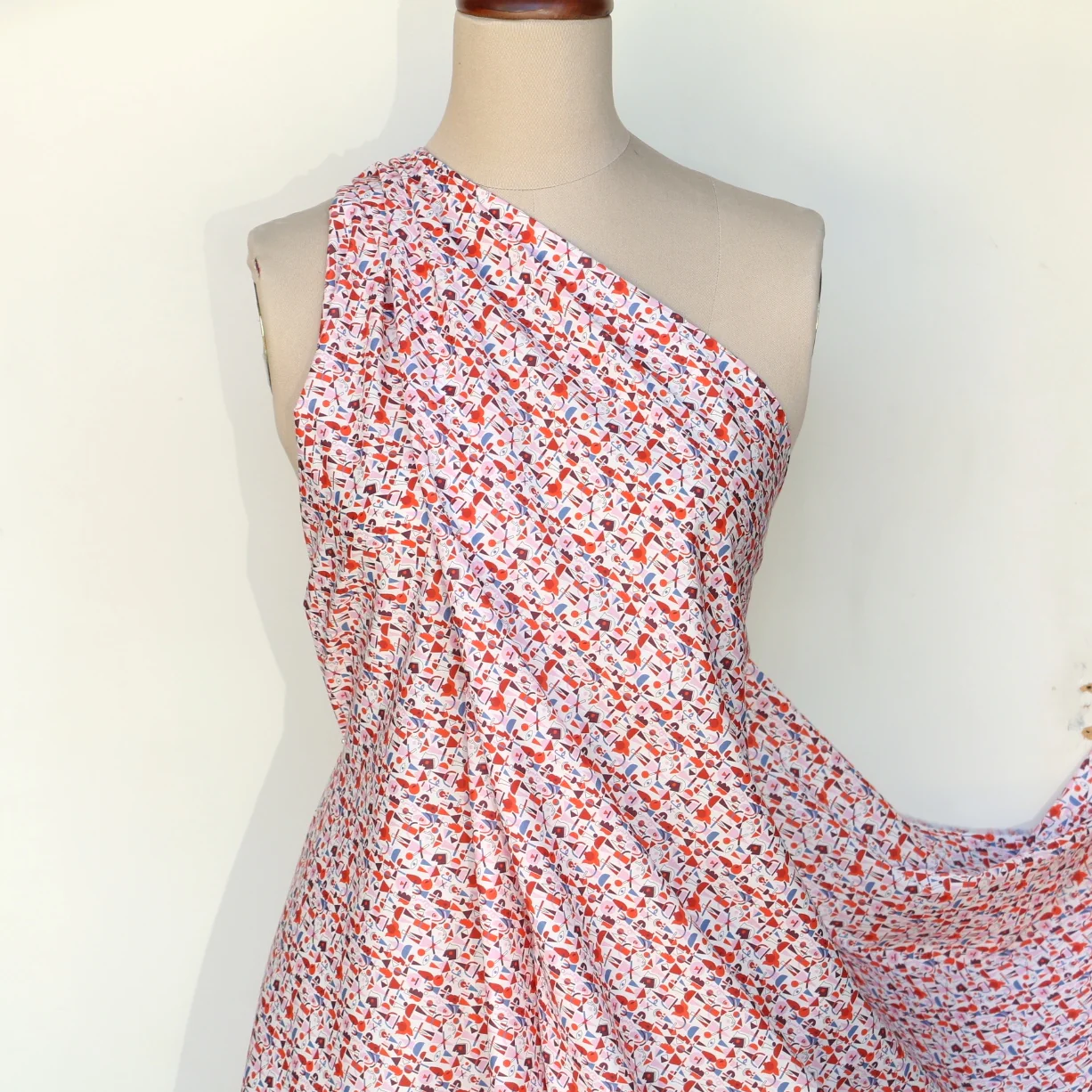 Bauhaus Showmen Liberty Tana Lawn™ - Image 5