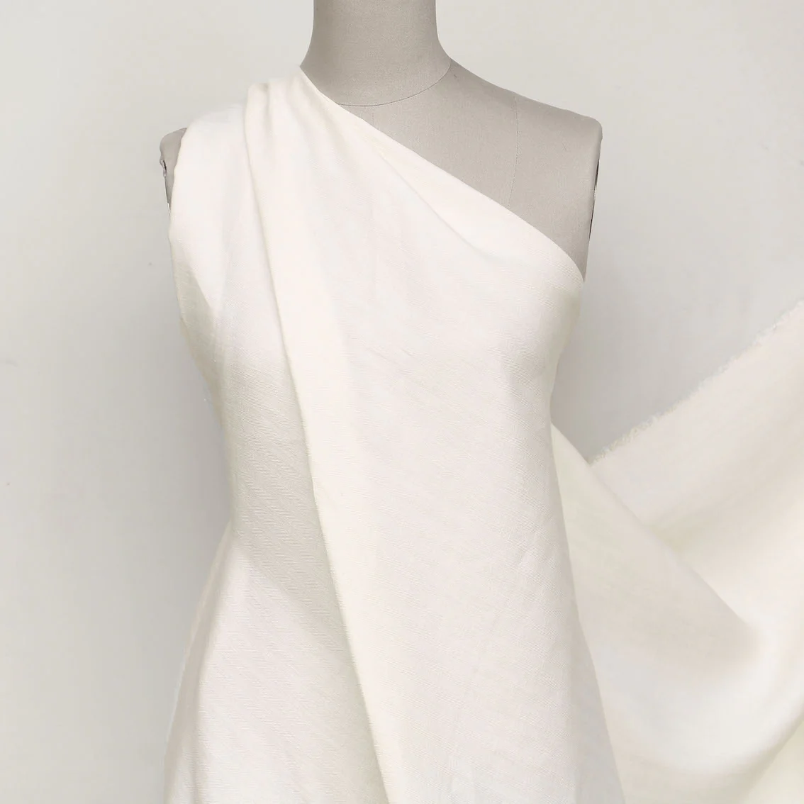 Bechamel Stripe Linen Herringbone - Image 4