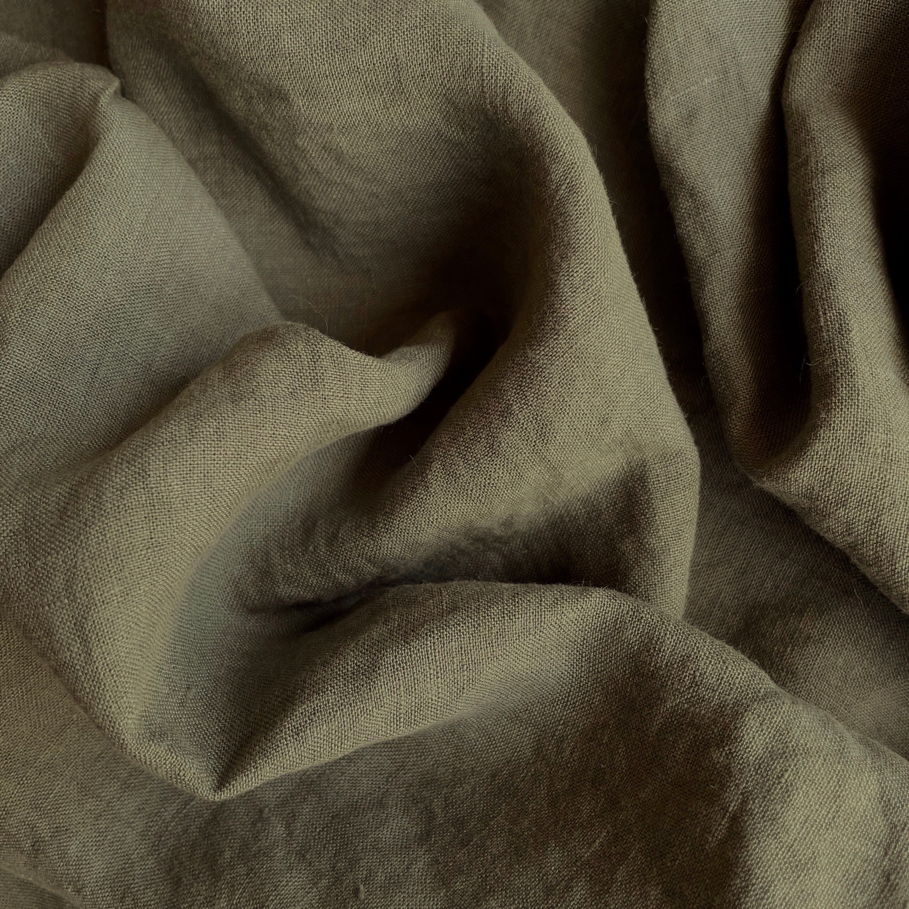 Bedford Bayleaf Washed Linen - Image 2