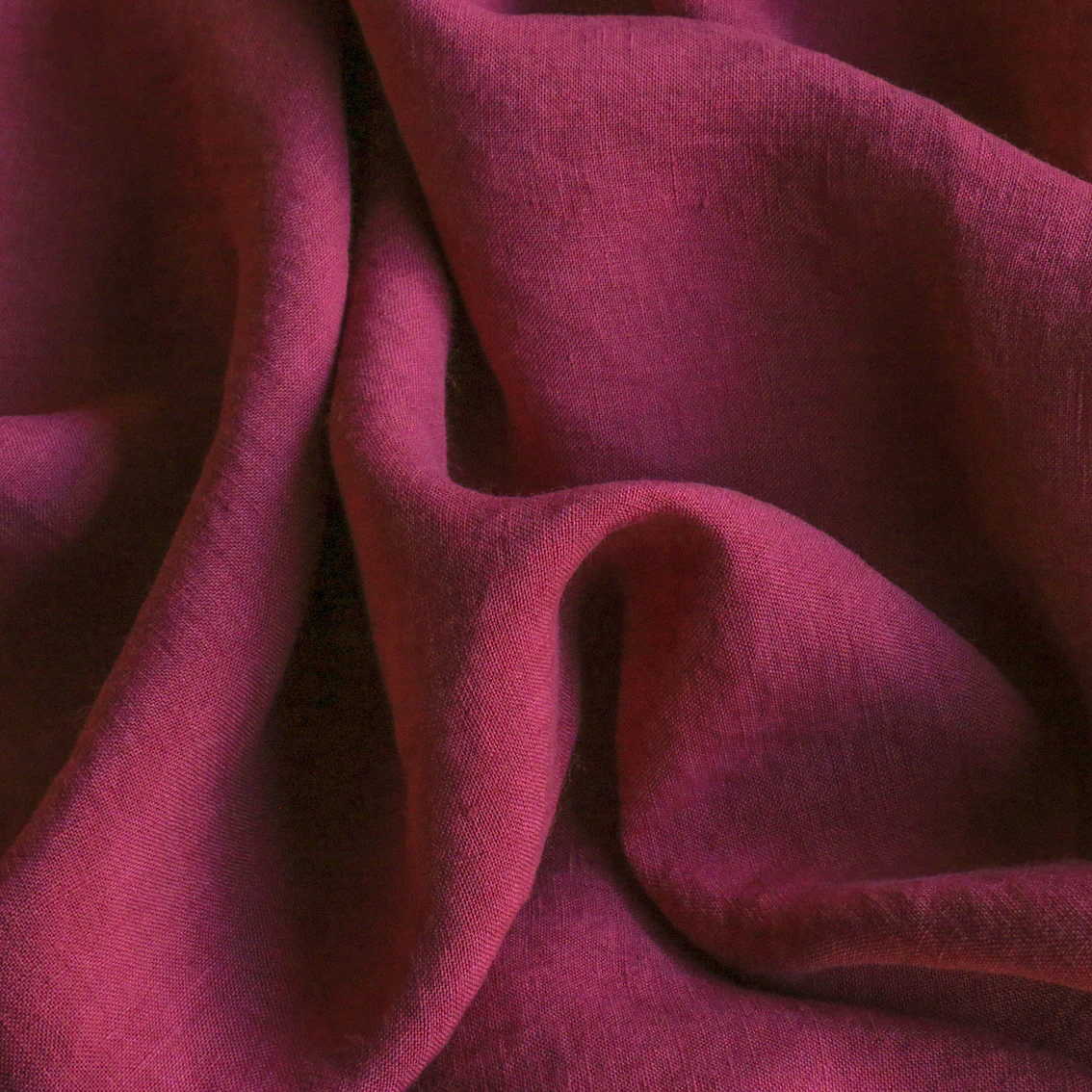 Bedford Cherry Washed Linen - Image 2