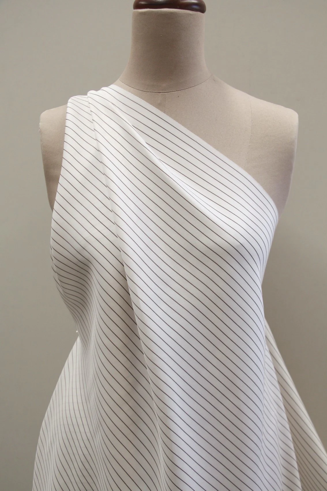 Behind The Lines Cream - Image 5
