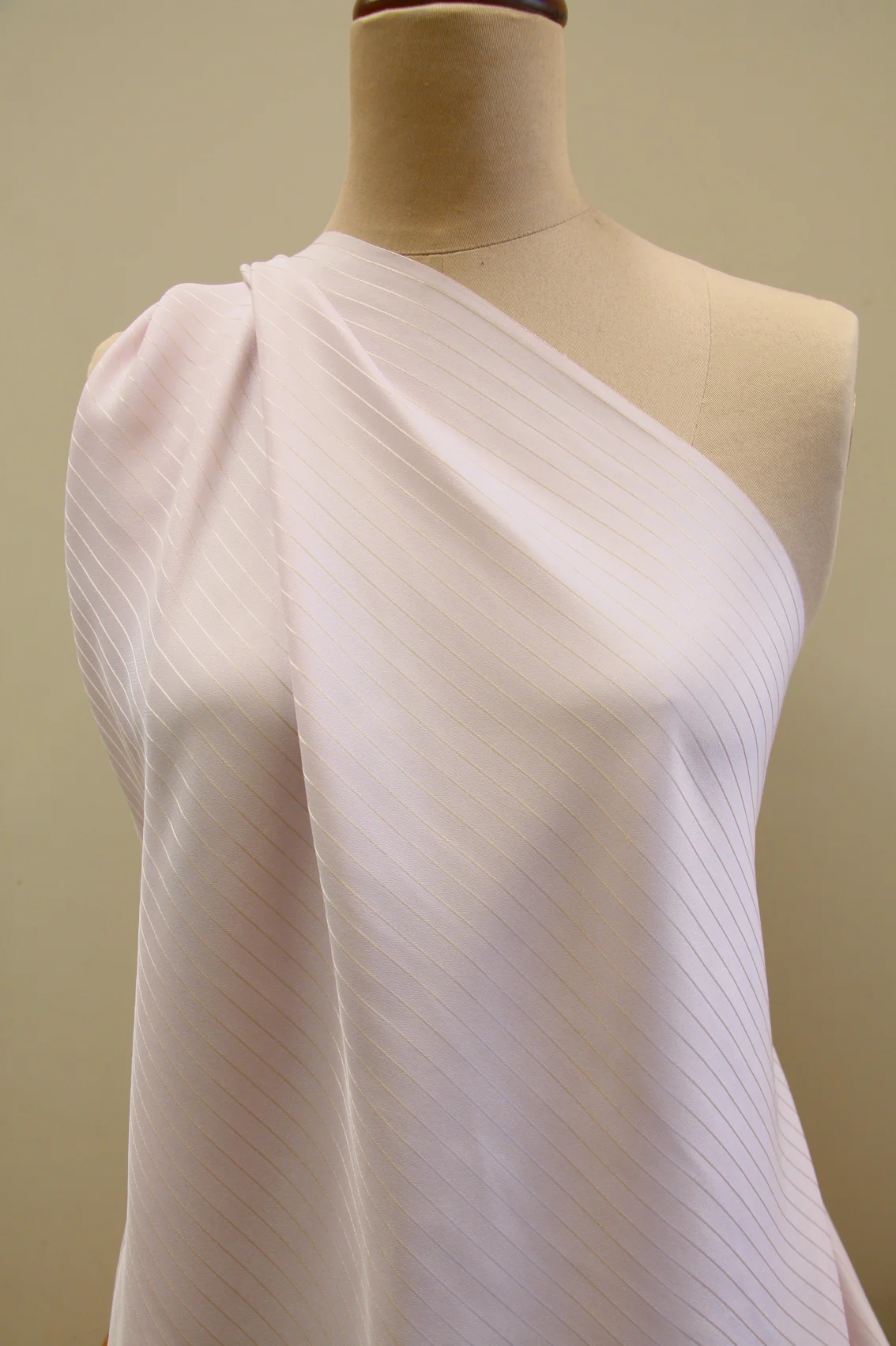 Behind The Lines Pink - Image 5