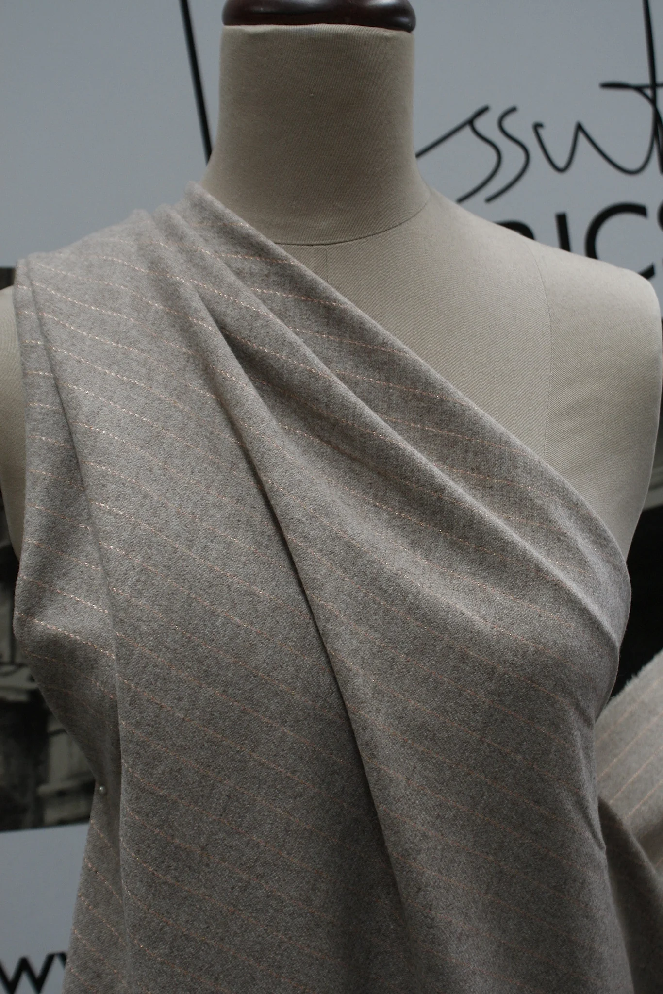 Beige On Copper Line - Image 5