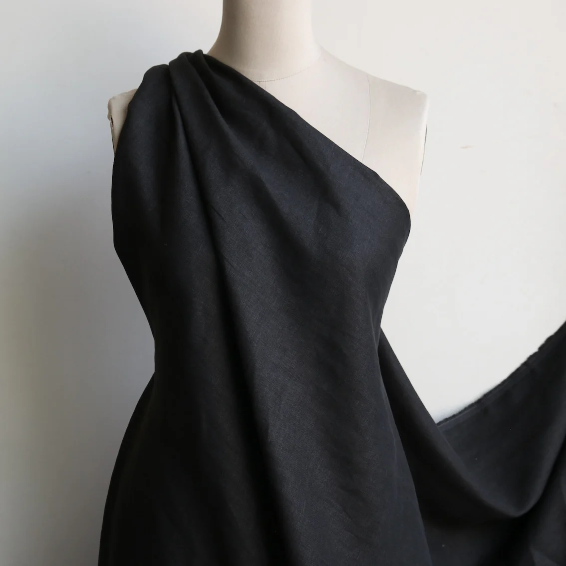 Belle Black Linen - Washed Finish - Image 3