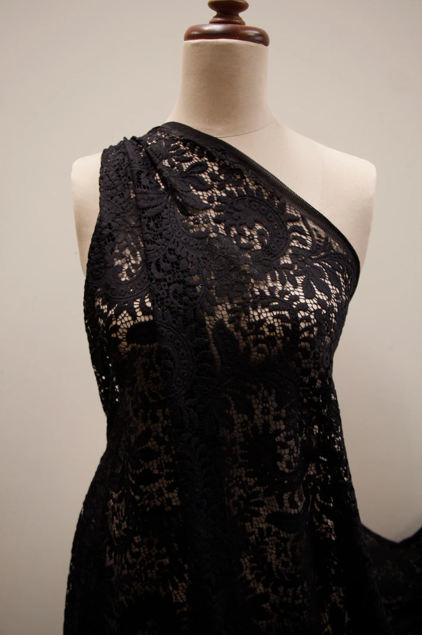 Bernadette Panel Lace - Image 6