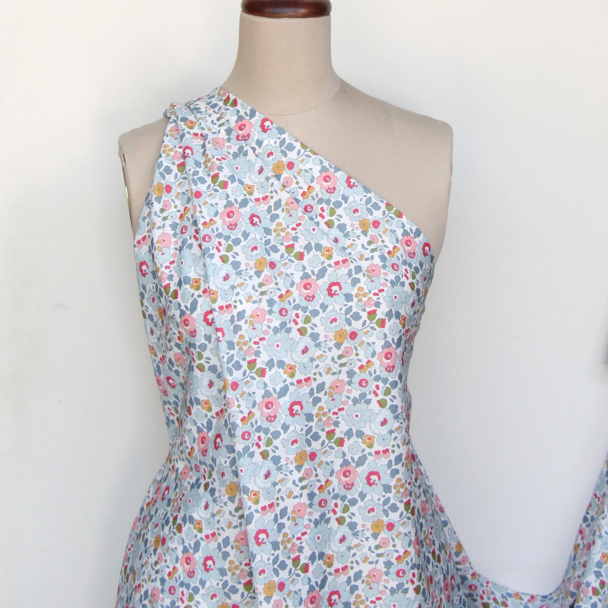 Betsy Grey - Liberty Tana Lawn™ - Image 6