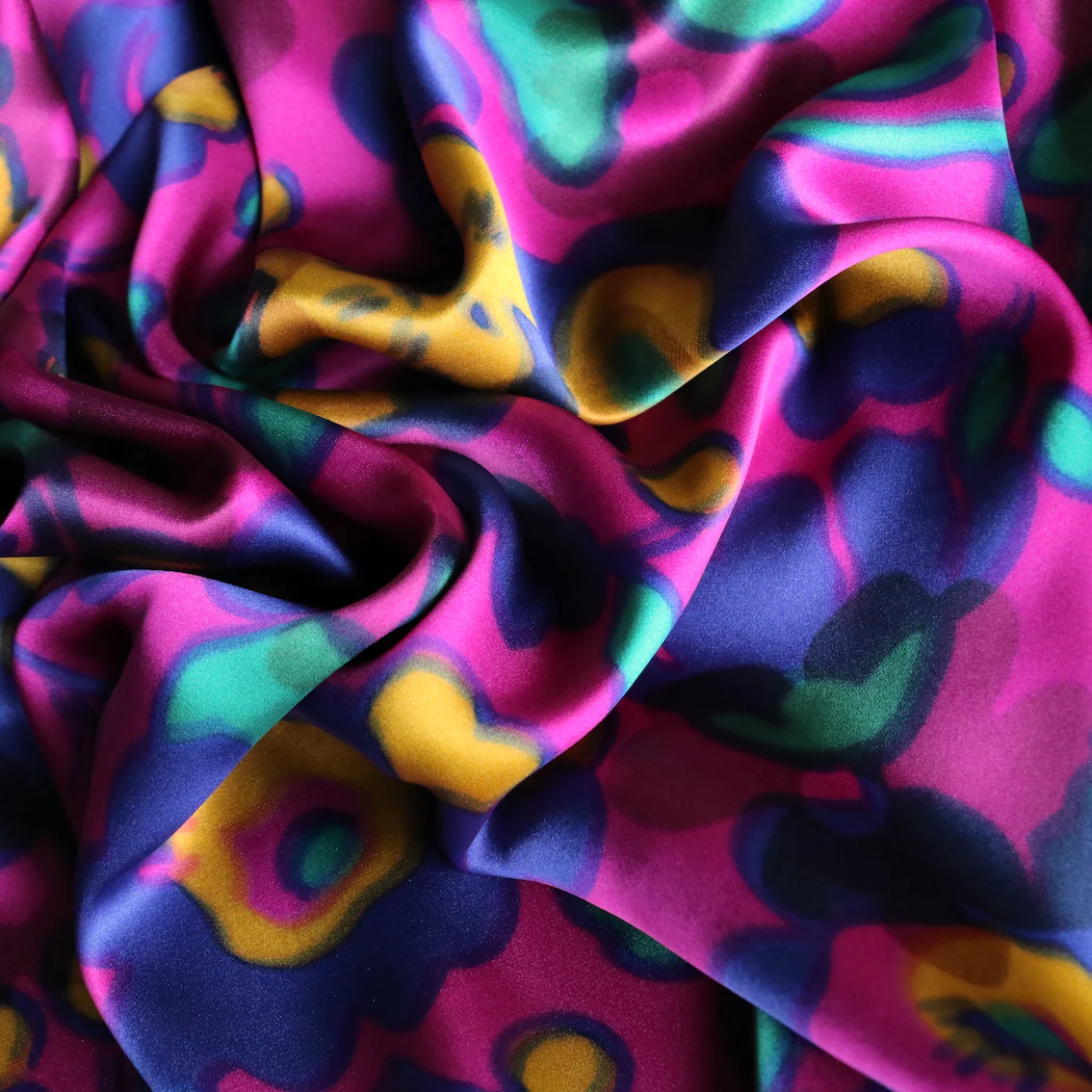Betsy Shadow Magenta Liberty Belgravia Silk Satin - Image 2