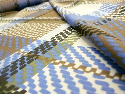 Big Beige Check - Image 2