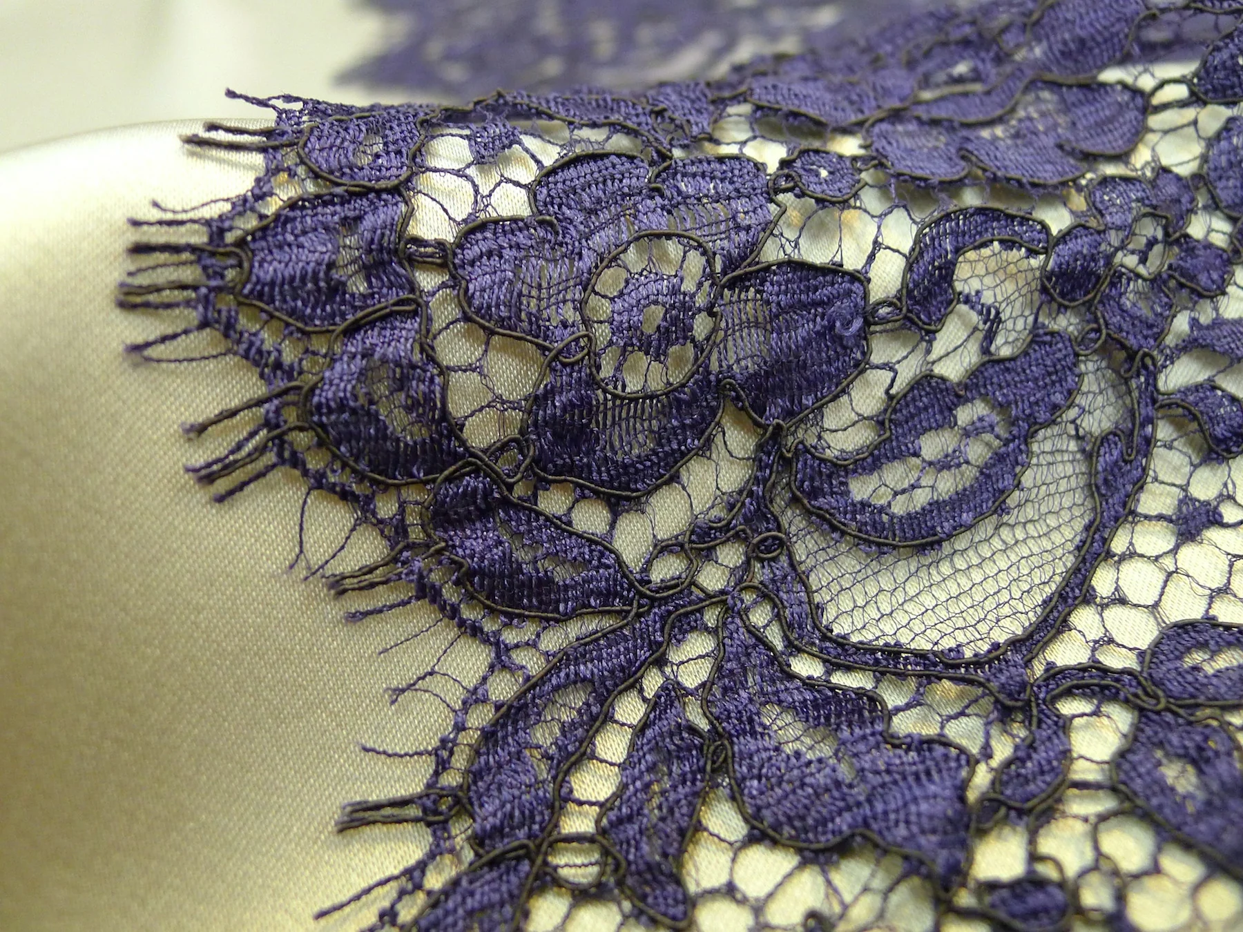 Bijou Corded Lace
