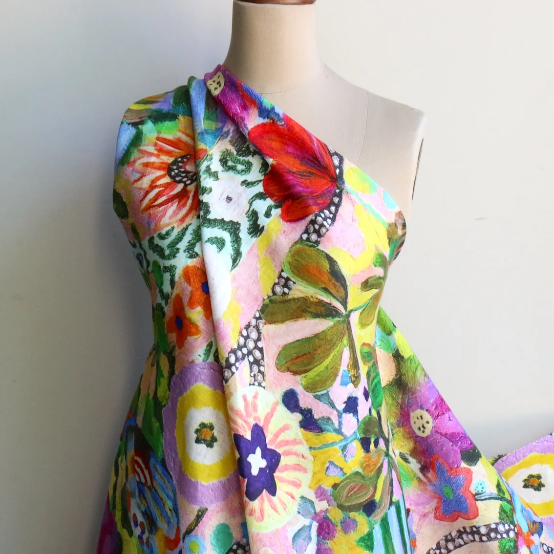 Bird In Paradise Printed Linen - Image 6