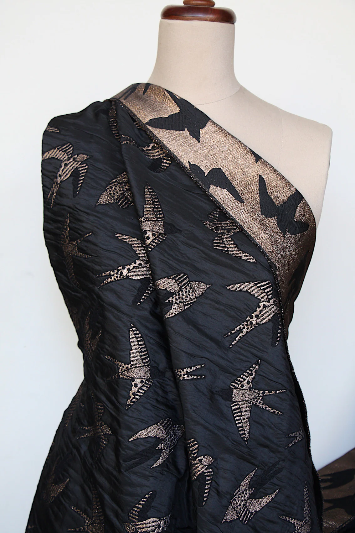 Birds 1963 Jacquard - Image 4