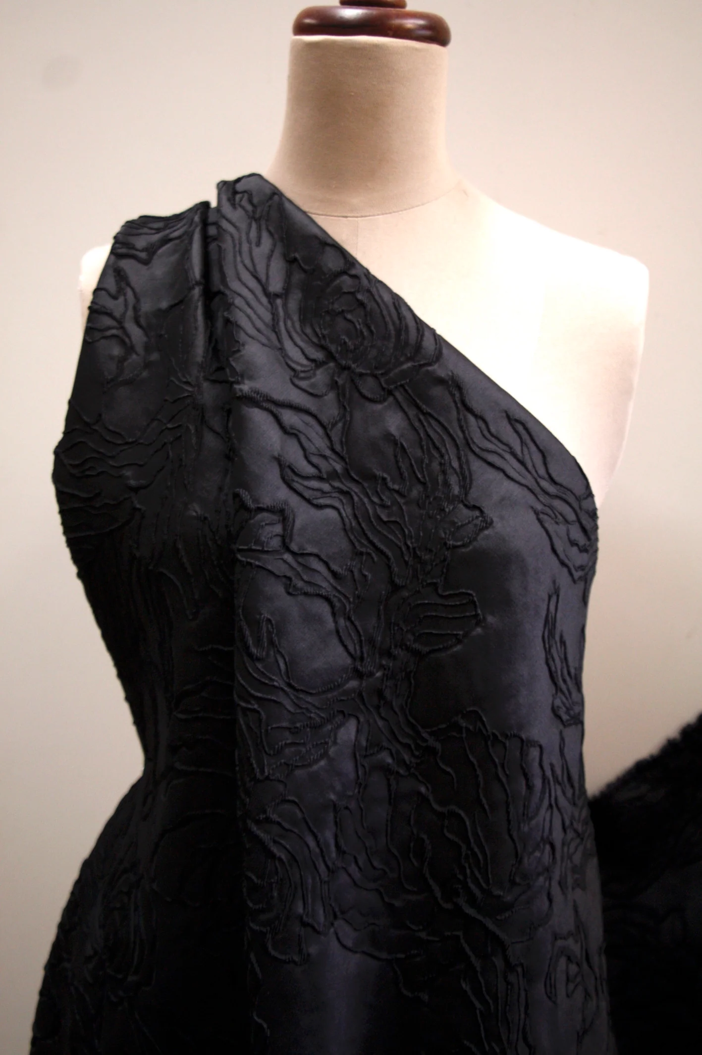 The Ebony Spread - Image 4