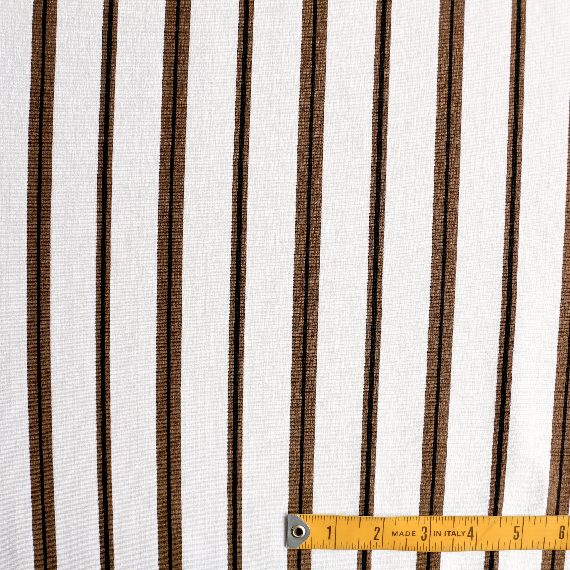 Black Cacao On White - Image 3