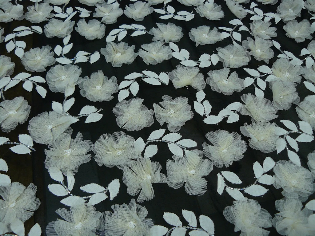 Black/Cream Tulle Flower - Image 2