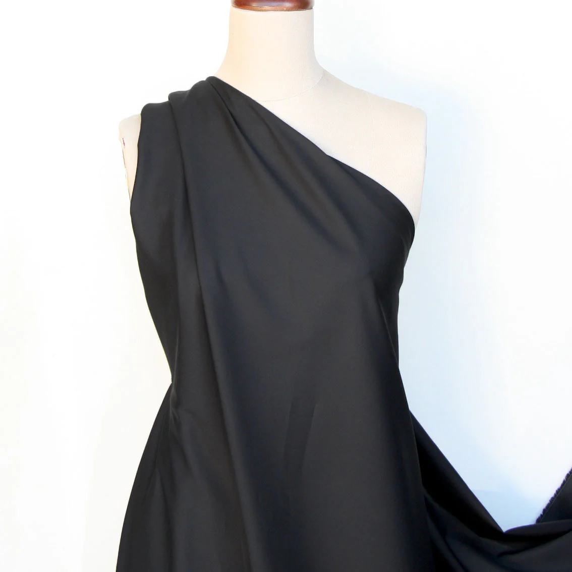 Black EC - Liberty Tana Lawn⢠- Image 3