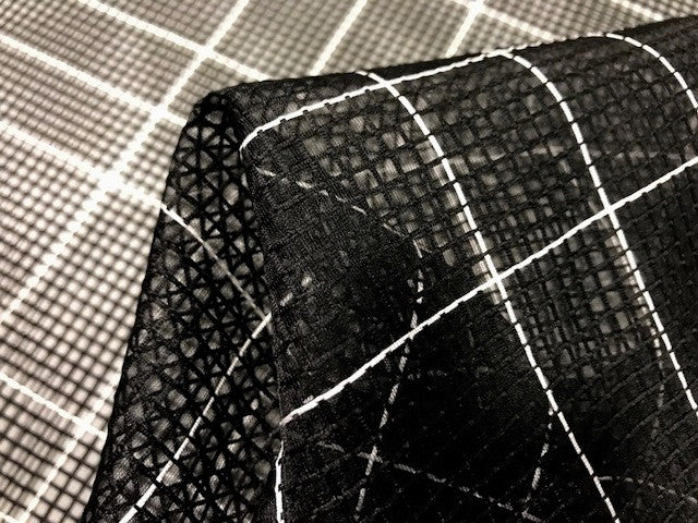Black Grid White