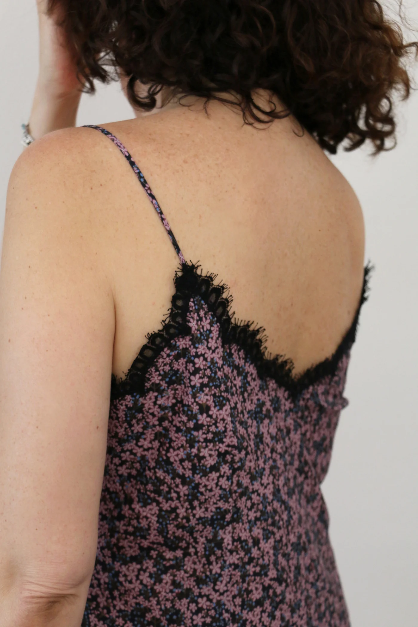 Scalloped Black Lace Trim - Image 7