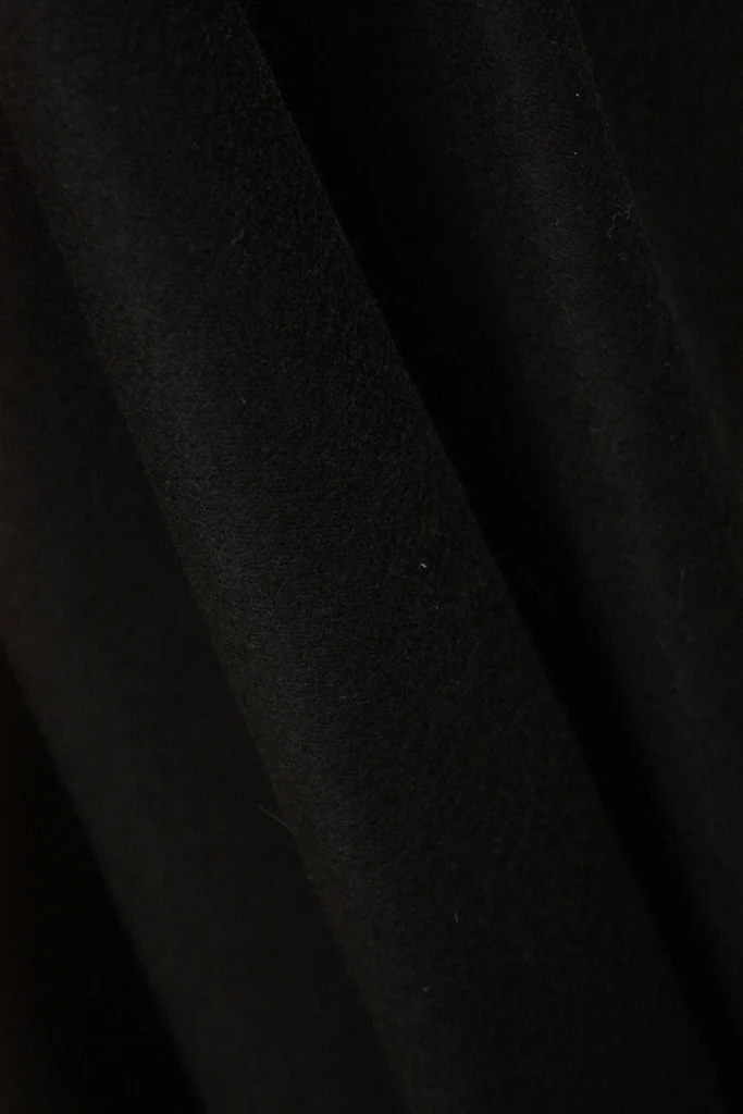 Black Liru Knit - Image 2