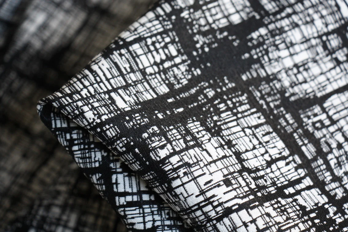 Black On White On Black Bengalene
