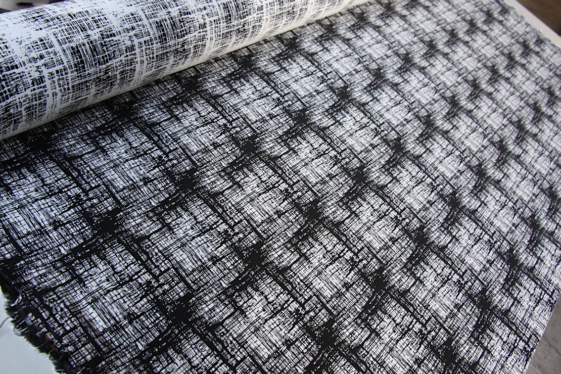 Black On White On Black Bengalene - Image 3