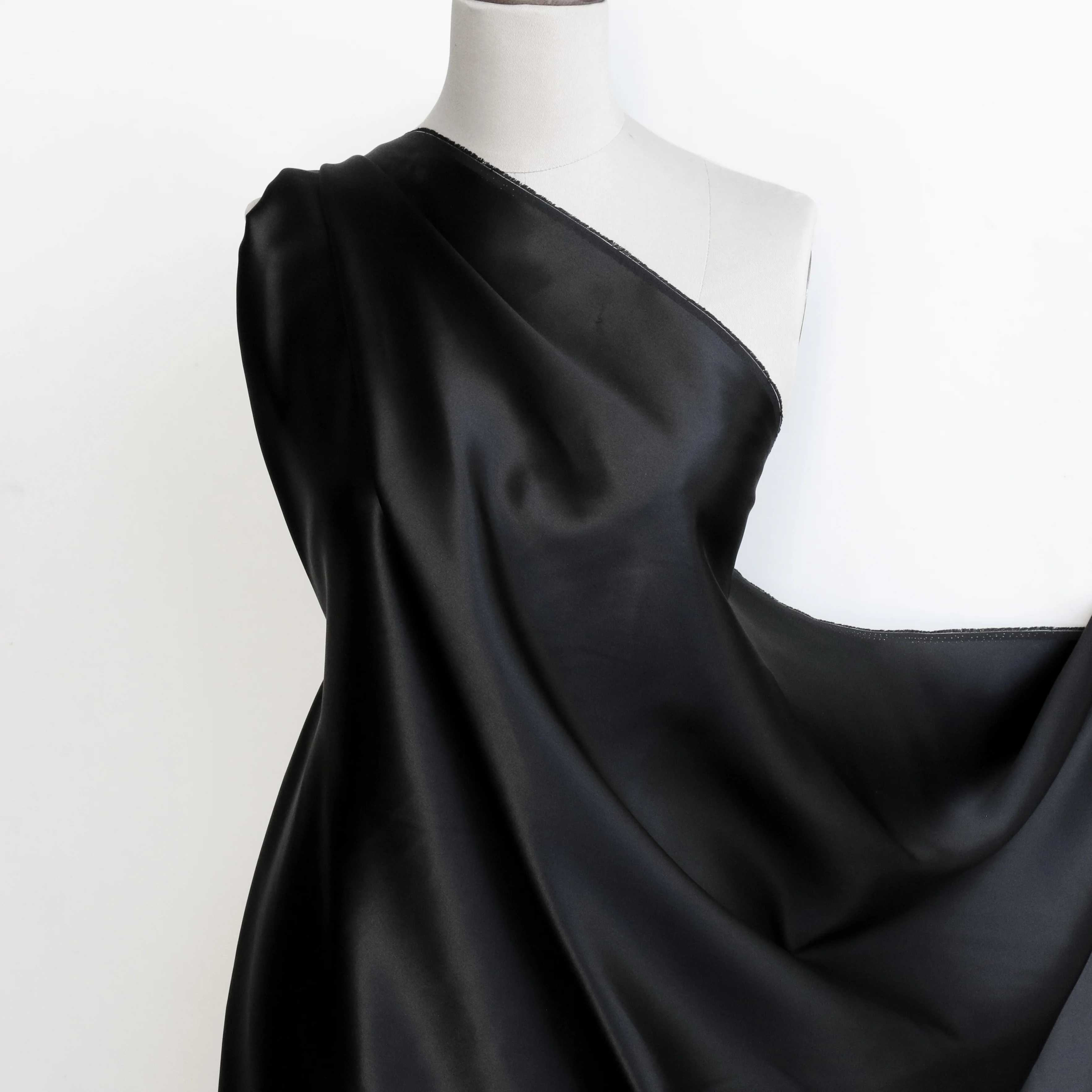 Black Silk Satin - 22mm - Image 4