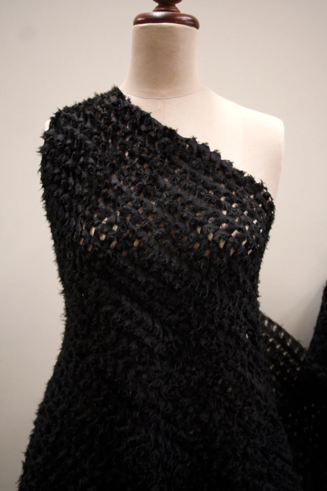 Black Weave - Image 4