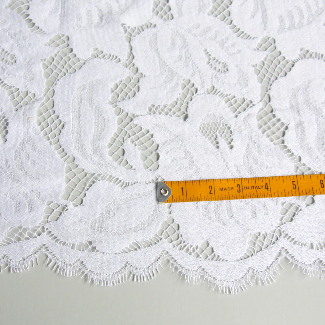 Blanc Lace - Image 4