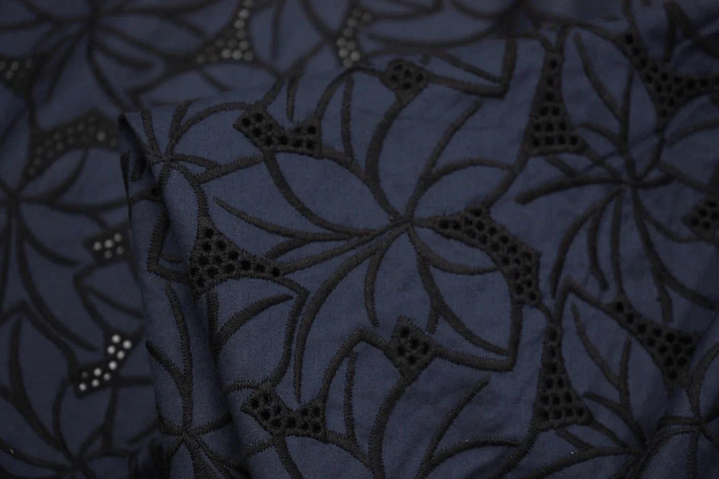 Blue Ivy - Broderie Anglaise