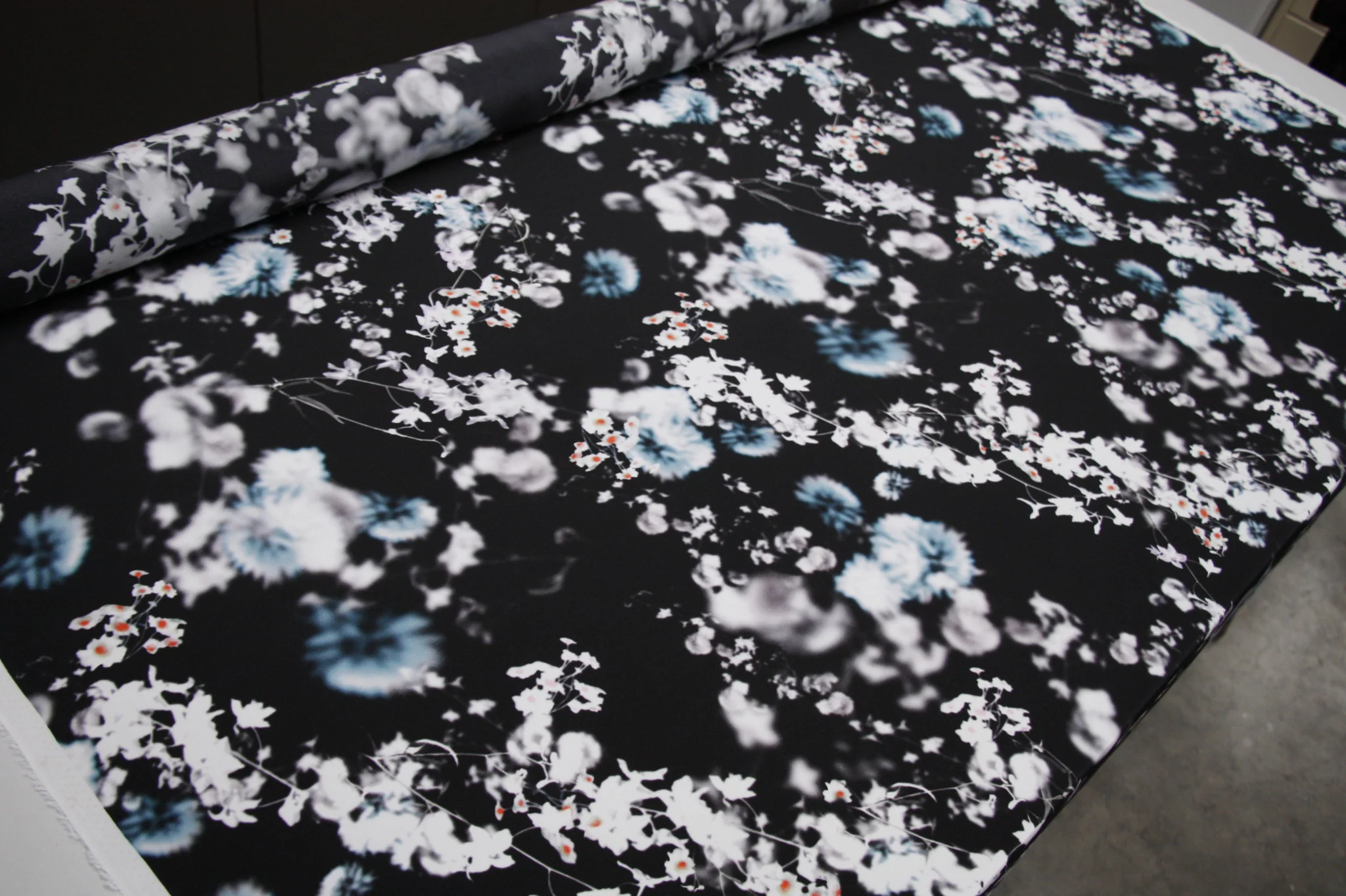Blue Light Floral - Image 3