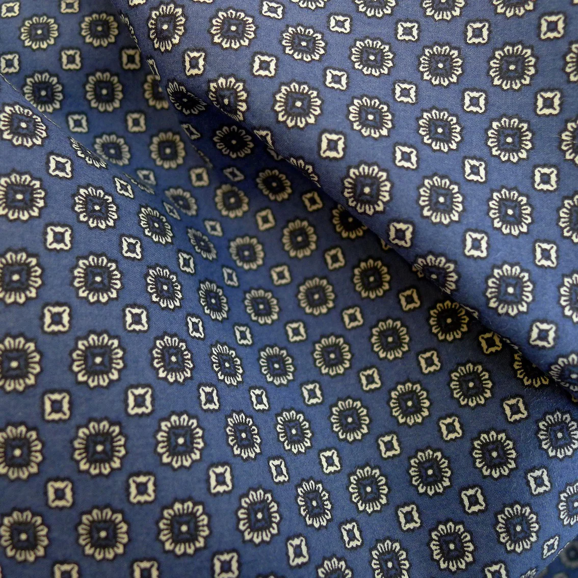 Blue Talking - Image 2